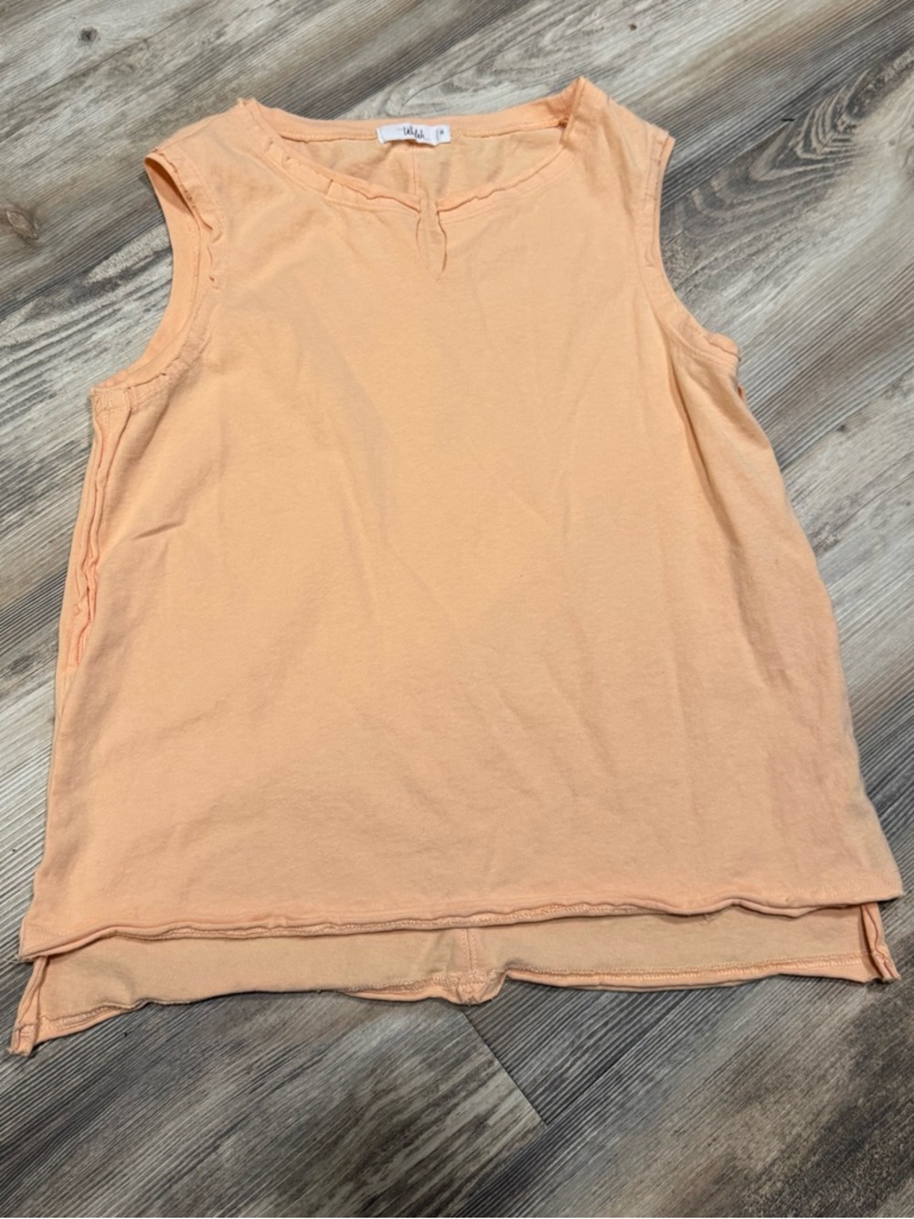 Peach Sleeveless Tank Top women’s small